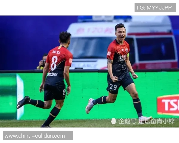 广州与深圳排球队对决战术分析与赛后复盘探讨